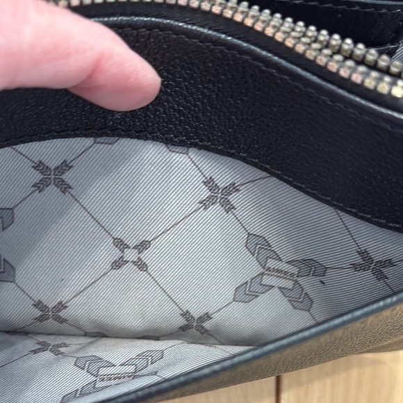 Aimee Kestenberg Black Leather Box Purse - Picture 8 of 10